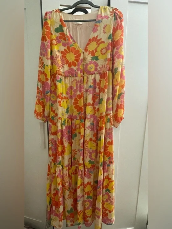 Sugarlips Floral Tiered Maxi Dress Sz. M So Pretty! - Picture 1 of 3